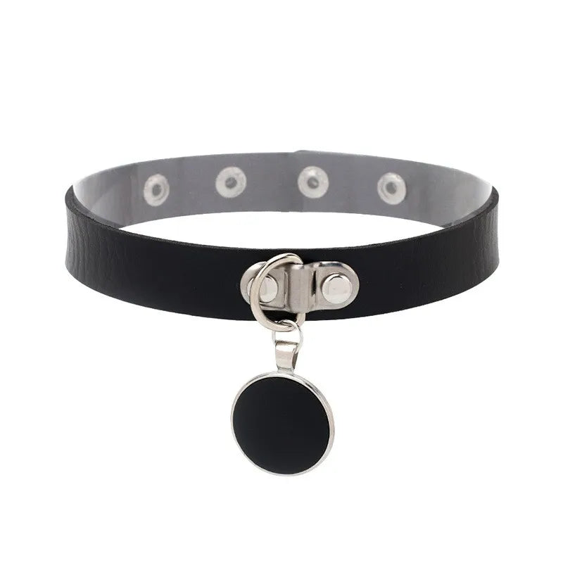 Unisex Gothic Choker Necklaces Women Girls Rivet Leather Necklace Rock Kpop Punk Neck Collars Black Choker Necklace Cool Collar