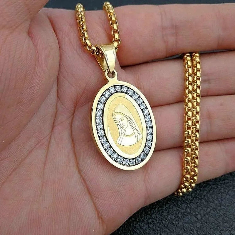 Colgante clásico católico de la Virgen María de Guadalupe con cruz de circonitas, collar de oración para mujer