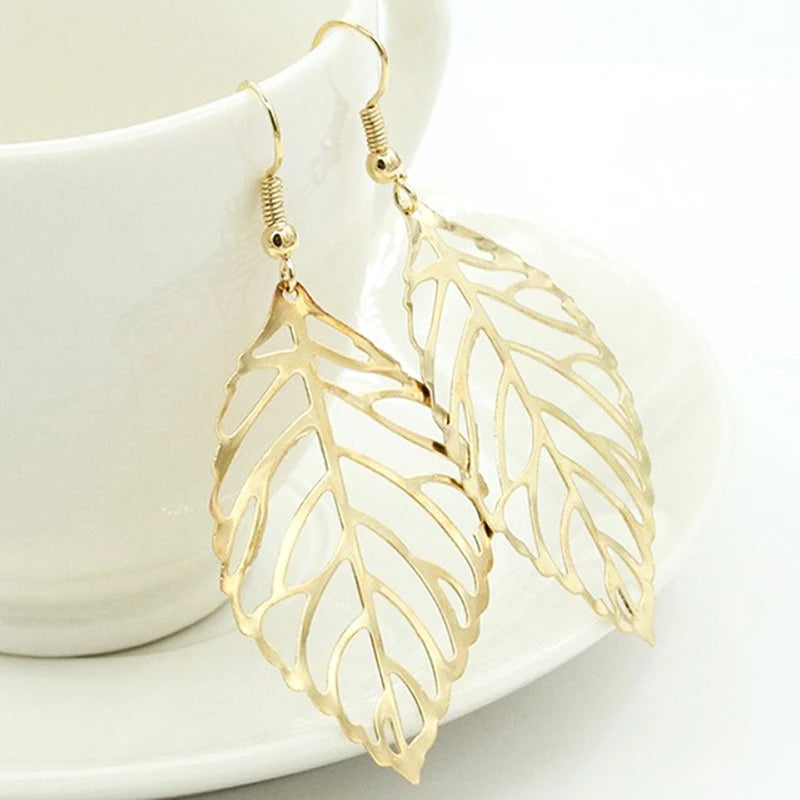 New 6 clours Metal leaves Earring Geometric Metal Swing Earrings for Women drop  Earings Style Fashion Female Jewelry