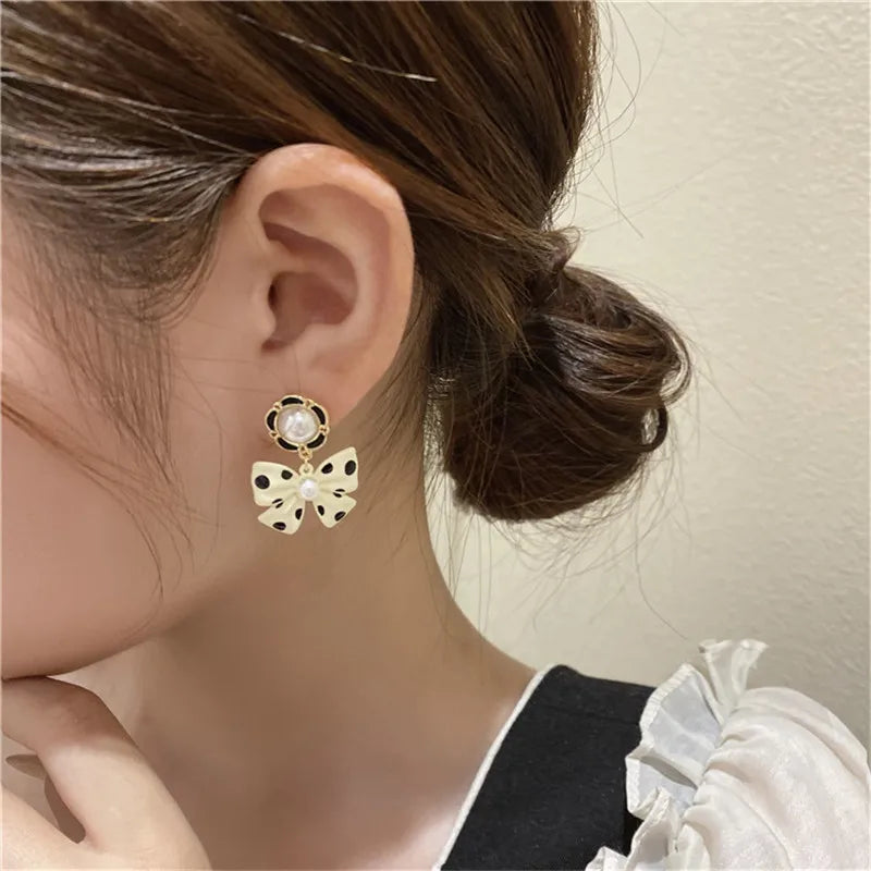 New Korean Elegant Cute Bowknot Earrings for Women Fashion Pearl Flower Drop Earrings Boucle D'oreille Wedding Party Jewelry