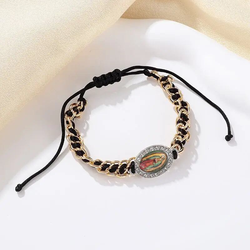 Colgante clásico católico de la Virgen María de Guadalupe con cruz de circonitas, collar de oración para mujer