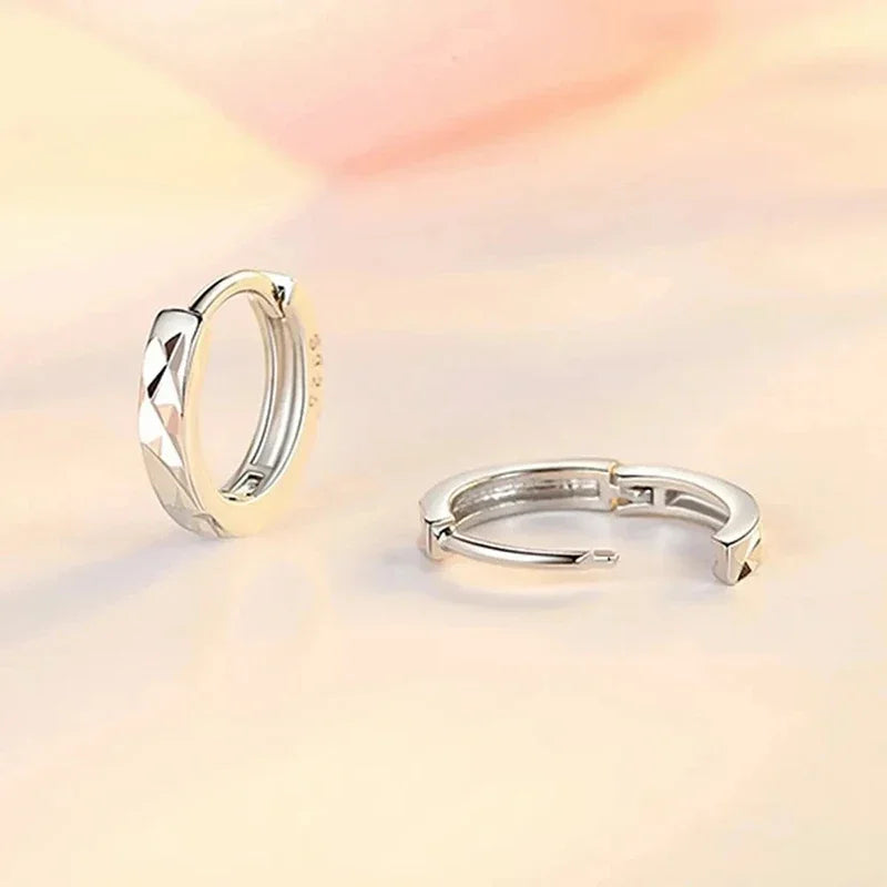 Pendientes URBABY de plata de ley 925 con forma de aguja, joyería de moda para mujer, de alta calidad, con diseño retro sencillo y tallado de estrellas.