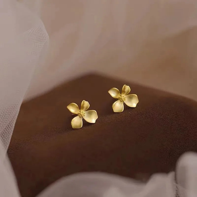 Boucles d'oreilles pendantes en forme de C en métal et acrylique pour femmes, style vintage, style pétale de café, tendance, nouvelle collection 2025