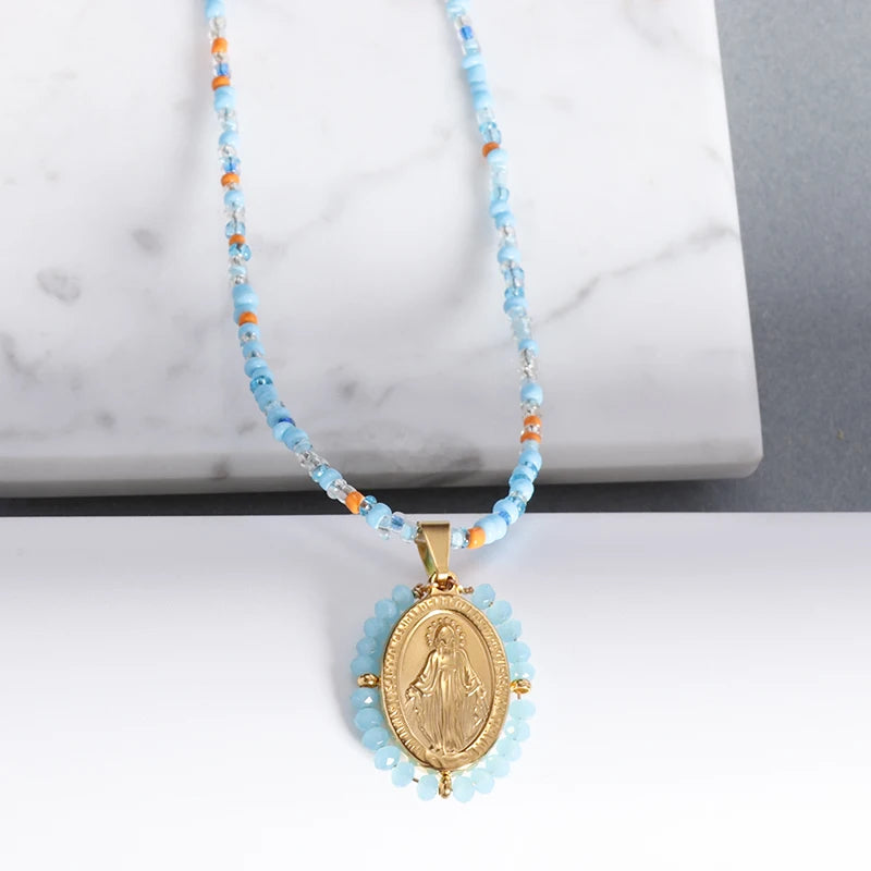 Colgante clásico católico de la Virgen María de Guadalupe con cruz de circonitas, collar de oración para mujer