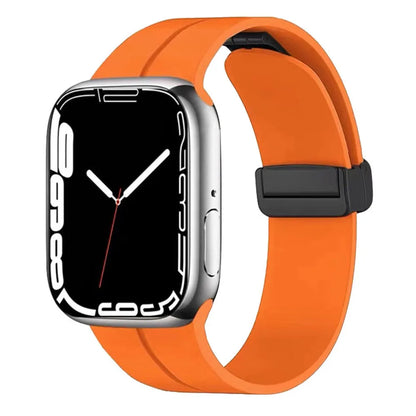 Magnetic Strap For Apple Watch Ultra 2 Band 49mm 45mm Silicone Bracelet IWatch Series 9 8 Se 7 5 3 44mm 45mm 40mm 41mm 42mm 49mm