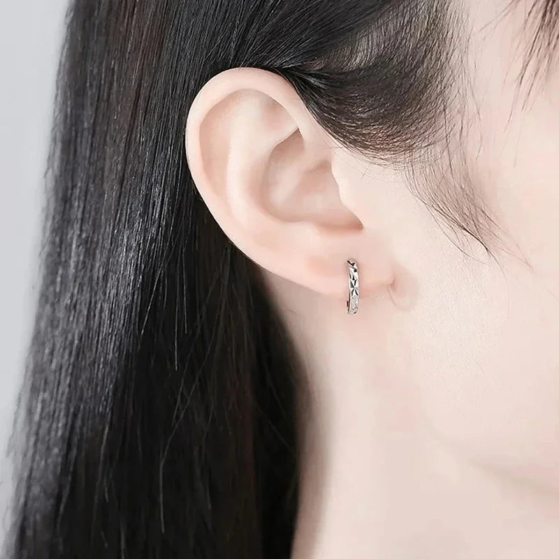 Pendientes URBABY de plata de ley 925 con forma de aguja, joyería de moda para mujer, de alta calidad, con diseño retro sencillo y tallado de estrellas.