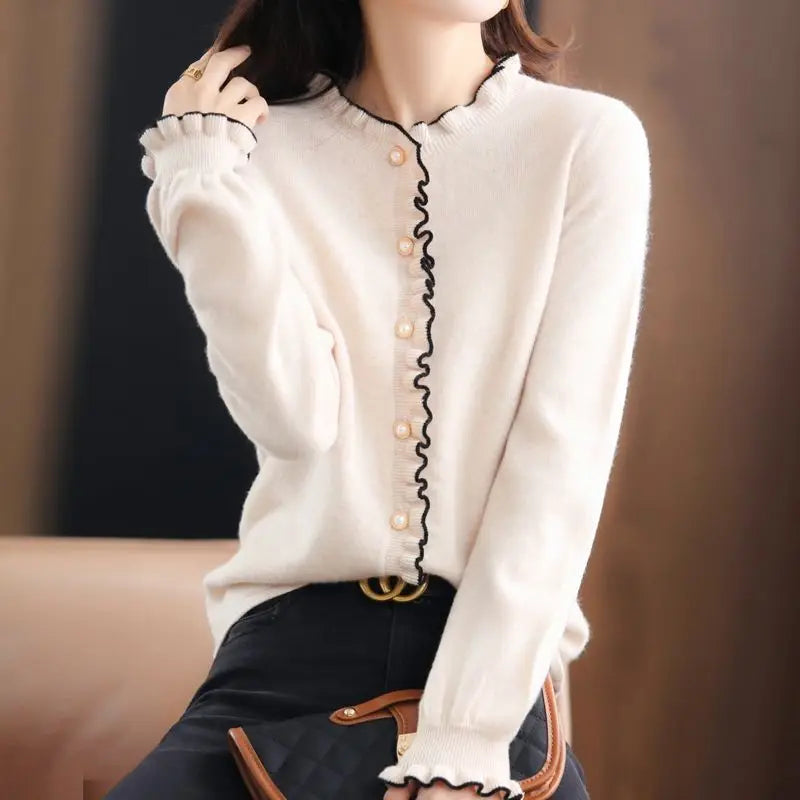 Women Clothes Simple Solid Casual Soft Sweaters Spring Autumn New Button Fashion Pearl Knitted Pullovers Female Knitwear