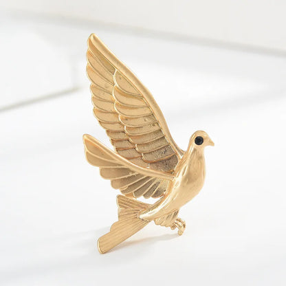 Metal Brooches Peace Dove Pins For Women Fashion Girls Corsage Festival Brooch Gifts Simple Banquet Dress Accessories Jewelry