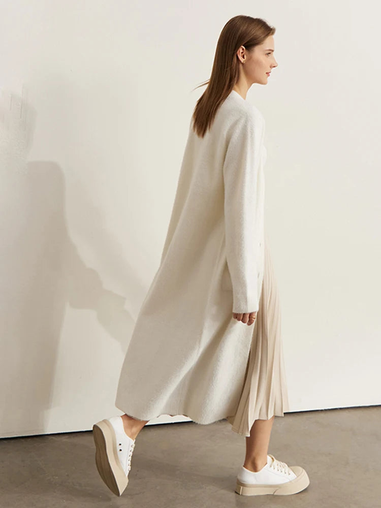 AMII Minimalism Sweater Cardigan Women Winter 2022 Fashion V-neck Art Button Design Loose Long Knitted Clothing Tops 12241079