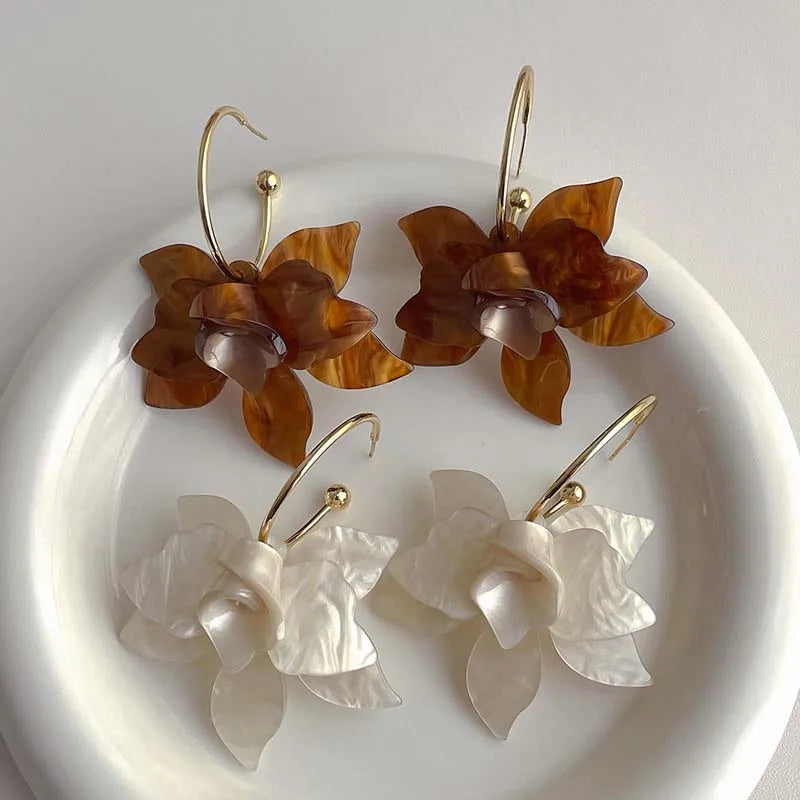 Boucles d'oreilles pendantes en forme de C en métal et acrylique pour femmes, style vintage, style pétale de café, tendance, nouvelle collection 2025