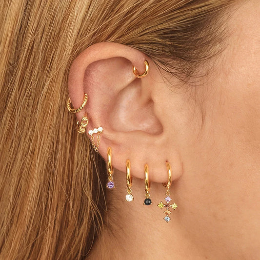 Pendientes de aro pequeños de acero inoxidable con forma de flor para mujer, aretes coreanos de circonita y cristal para cartílago, joyería para piercing, 2023