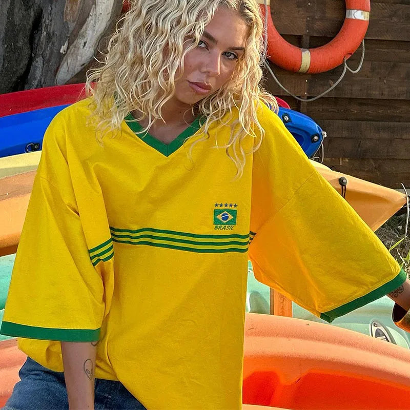 Camisetas de verano para mujer, camiseta amarilla bordada brasileña, informal, de manga media, holgada, Y2k, camisetas oversize para playa