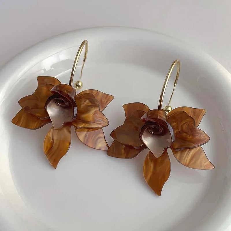 Boucles d'oreilles pendantes en forme de C en métal et acrylique pour femmes, style vintage, style pétale de café, tendance, nouvelle collection 2025